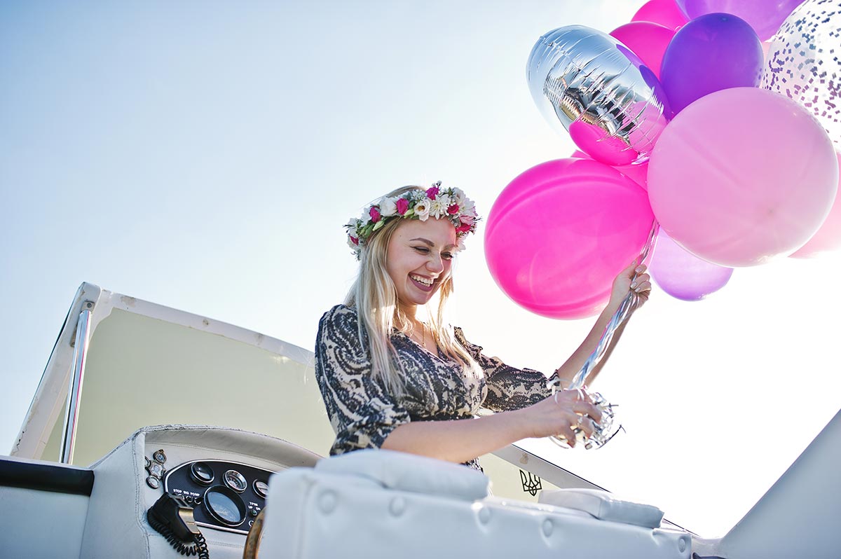 blonde-girl-in-wreath-sitting-on-yacht-at-hen-part-2023-11-27-05-14-21-utc