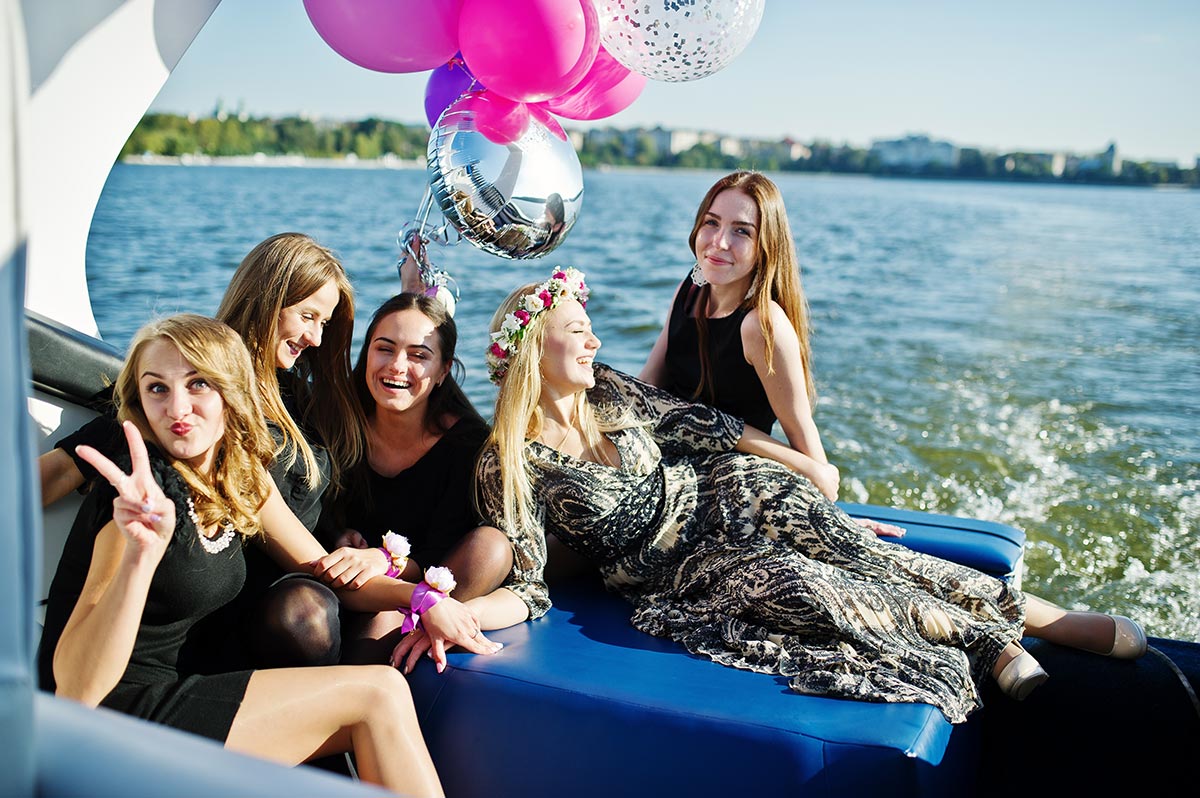 five-girls-wear-on-black-having-fun-at-yacht-again-2023-11-27-05-35-48-utc