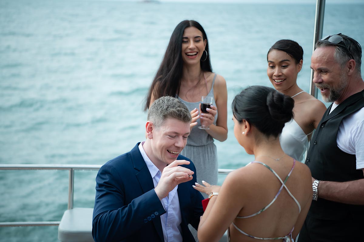 the-appropriate-time-for-a-white-man-to-propose-to-2023-11-27-04-59-15-utc